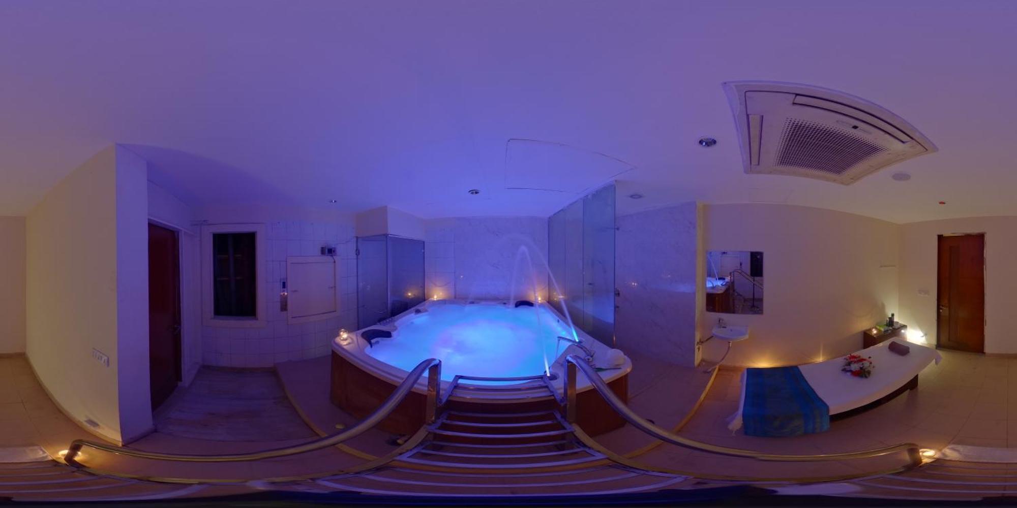 Skycity Hotel Гургаон Экстерьер фото